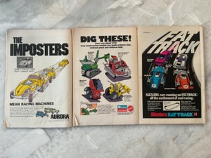 lot 213 image: Set of 3 DC Comics.