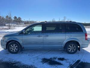 2009 Chrysler Town AND Country Touring