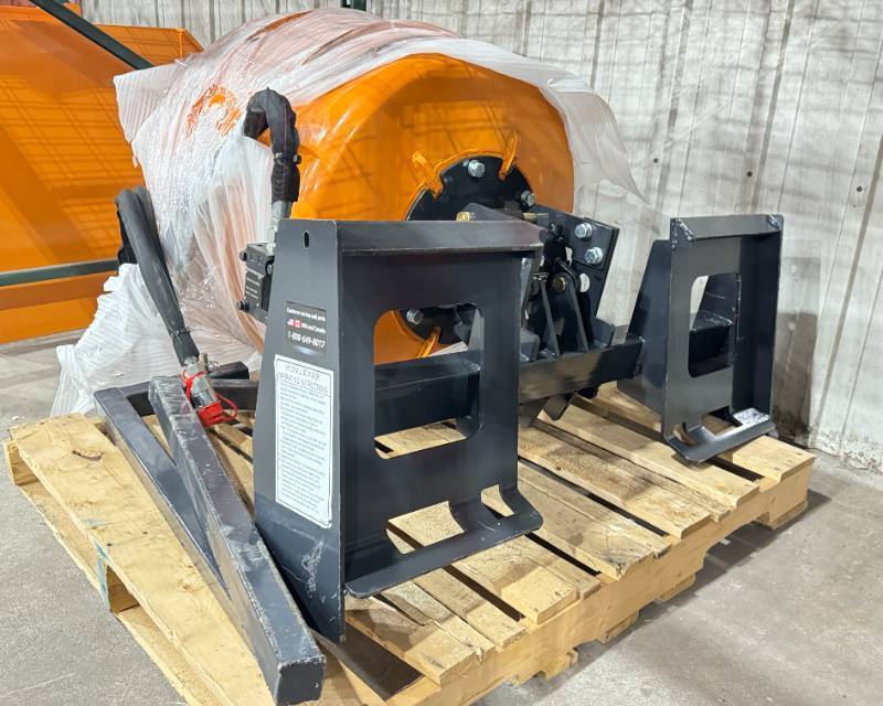lot 30 image: Landhonor Hydraulic Concrete Mixer