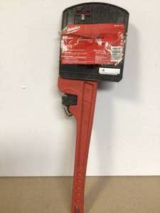 lot 8 image: Milwaukee 18 in. Steel Pipe Wrench Customer Returns See Pictures