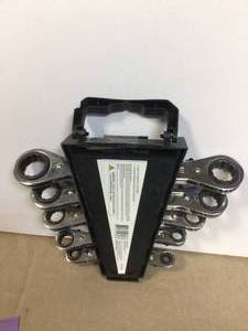 lot 10 image: Apollo Metric Ratcheting Wrench Set (5-Piece) Customer Returns See Pictures