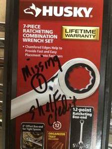 lot 22 image: Husky Ratcheting SAE Combination Wrench Set (7- Piece) Customer Returns See Pictures