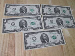 5 Uncirculated Sequentially Numbered $2.00 Bills