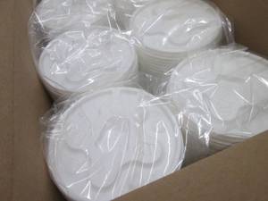 lot 84 image: Case of 1000 Plastic Cup Lids for 1...