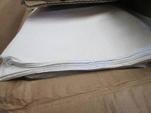 lot 86 image: Case of 100 General Purpose Drape T...