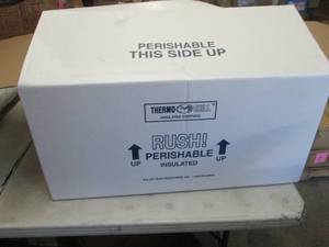 lot 134 image: XL Polar Tech Thermo Chill Insulate...
