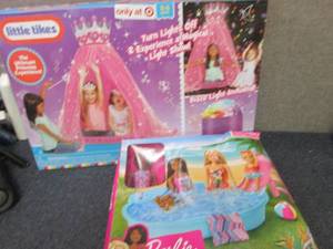 lot 152 image: Pool Barbie, Little Tikes Princess ...
