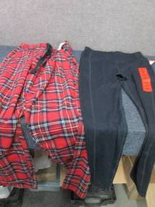 lot 200 image: Medium High Waist Leggings, Large L...