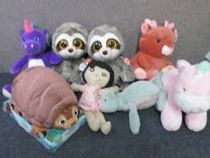lot 208 image: 8 Assorted Plush...