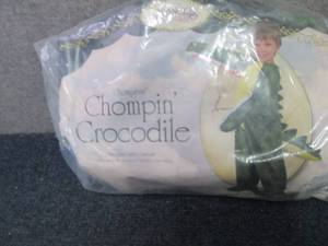 lot 214 image: 18M - 2t Chomping Crocodile Costume...