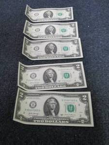 lot 261 image: 5 Sequential, Uncirculated $2 Bills...