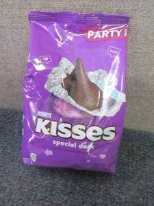 lot 358 image: 32.1 oz Bags Hersheys Special Dark...