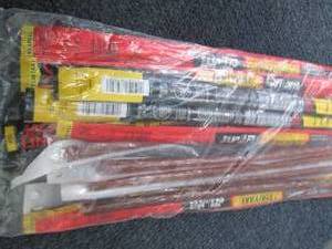 lot 398 image: 12 Assorted Jack Links Snacks...