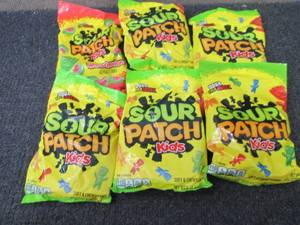lot 434 image: 6- 8 oz Sour Patch Kids...