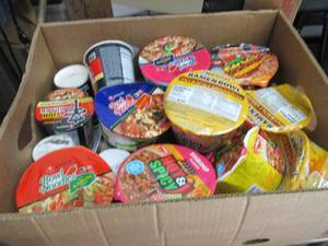 lot 462 image: 12 Assorted Soup & Noodle Bowls...