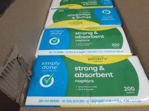 lot 485 image: 8- 200 ct Strong & Absorbent Napkin...