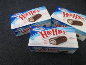 lot 515 image: 3- 10 oz Boxes Hostess Ho Hos...