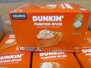 lot 517 image: 6- 10 pks Dunkin Pumpkin Spice Kcu...