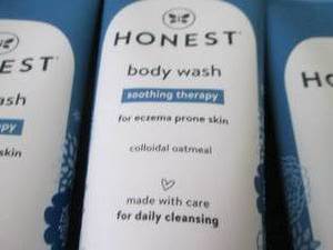 lot 523 image: 6- 8 oz Honest Soothing Therapy Bod...