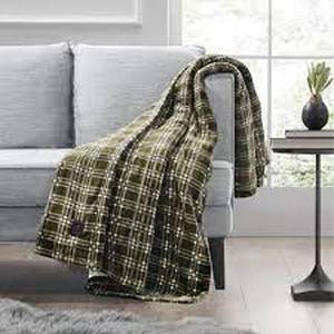 lot 44 image: 50x60 Cozy Heated Throw Blanket - Brookstone-Green Plaid