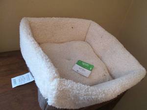 Square Upholstered pet bed