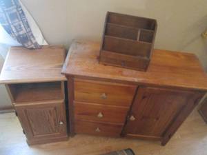 3-drawer 1-door wooden gentlemans dresser style cabinet with a wood desktop style organizer and night stand
