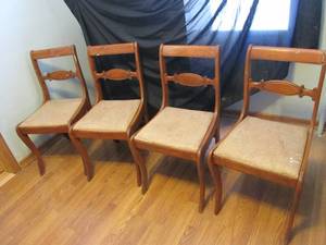 Set of (4) Matching vintage kitchen chairs with vinyl seats