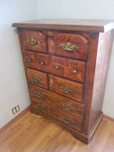 Vintage 5-drawer gentlemans Highboy Dresser