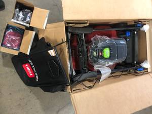 Toro 60V Max 22 Recycler� Mower Customer Returns See Pictures