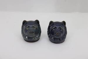 lot 6 image: Rosemeade Chow Chow Salt & Pepper Shakers