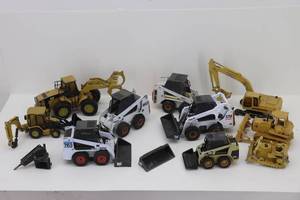 lot 63 image: Diecast Toys