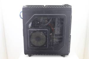 lot 66 image: Custom Computer Water Cooled