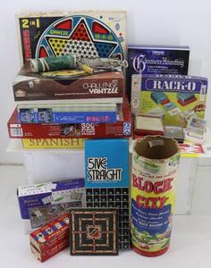 lot 87 image: Tote of Games & Puzzles