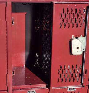 lot 160 image: Lockers
