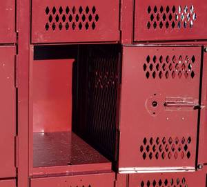lot 152 image: Lockers