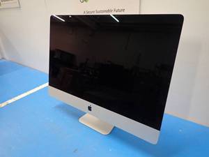 lot 9 image: Apple&nbspiMac14,2 A1419 ME088LLA AIO PC &nbspINTEL(R) CORE(TM) I5-4570 CPU  3.20GHZ  16GB DDR3 SDRAM  275GB SSD  Includes IOS and Power Cable  Chip in screen