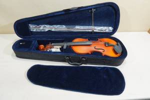 ADM Full-Size Violin with Hard Case
