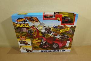 Hot Wheels Monster Trucks Downhill Race & Go Play Set