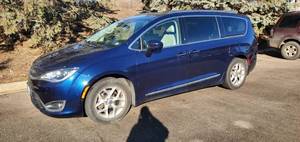 2019 Chrysler Pacifica Touring L Plus 4 Door Minivan-ONE OWNER