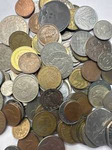 1 Pound of Unsearched Foreign Coins