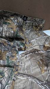 lot 12 image: Realtree Mens Camo Jeans  38 W  x 32 L