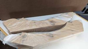 lot 36 image: 2 Curved Pieces Of Light-Colored Wood To Do A Special Project