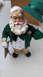 lot 71 image: Clothtique Santa.s By Possible Dreams -Santa Claus Network-Irish Santa Collectible