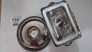 lot 110 image: Vintage Silver Meridan Economy 185 U.S.A. Rectangle Covered Server, Round Pedestal Serving Dish