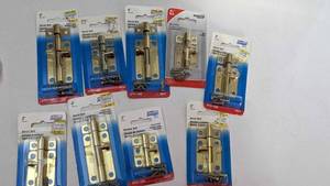 lot 122 image: 10 Pieces Of National Hardware