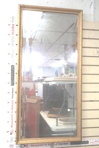 lot 233 image: Vintage Framed Mirror