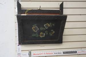lot 301 image: Vintage Handing Magazine Wrack
