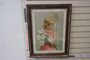lot 313 image: Vintage 1898 Child & Dove Lily