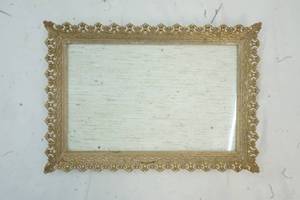 lot 340 image: Vintage Ladys Dresser Tray