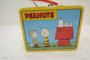 lot 60 image: Vintage Metal Lunch Box